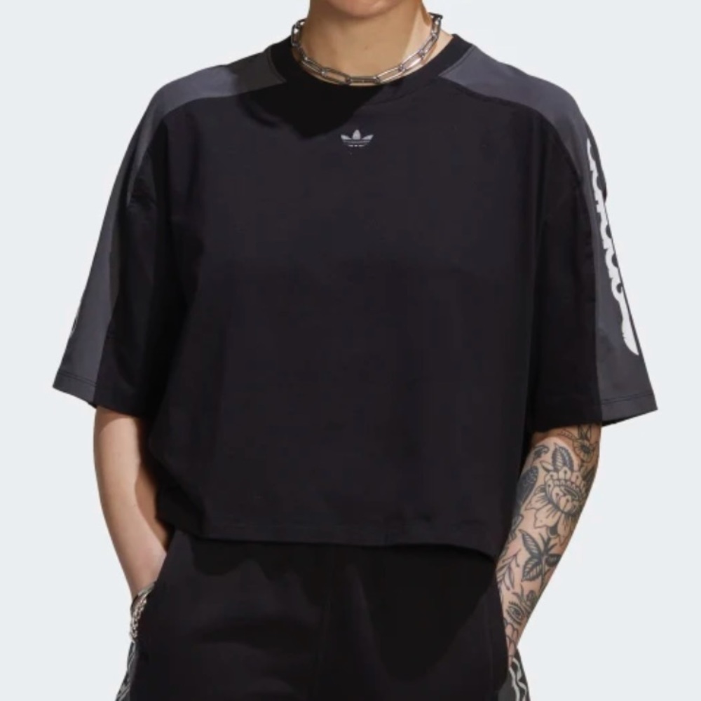 Adidas BLOCKED GRAPHIC CROP TEE black